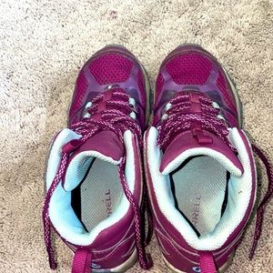 Kids MERRELL hiking boots Size: 2 (kids)